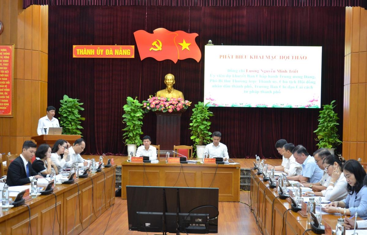 Phó Bí thư Thường trực Thành ủy win33com Lương Nguyễn Minh Triết phát biểu tại Hội thảo.