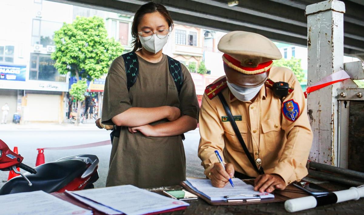 Phó Thủ tướng Chính phủ Trần Lưu Quang phát biểu kết luận tại Hội nghị.