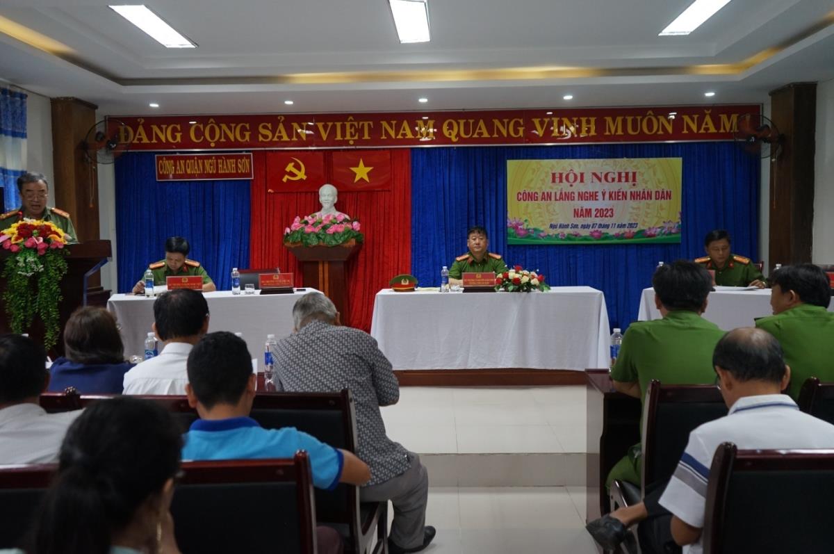 Tại hội nghị, 33win03 quận Ngũ Hành Sơn đã trao 20 suất quà cho những gia đình có hoàn cảnh khó khăn trên địa bàn