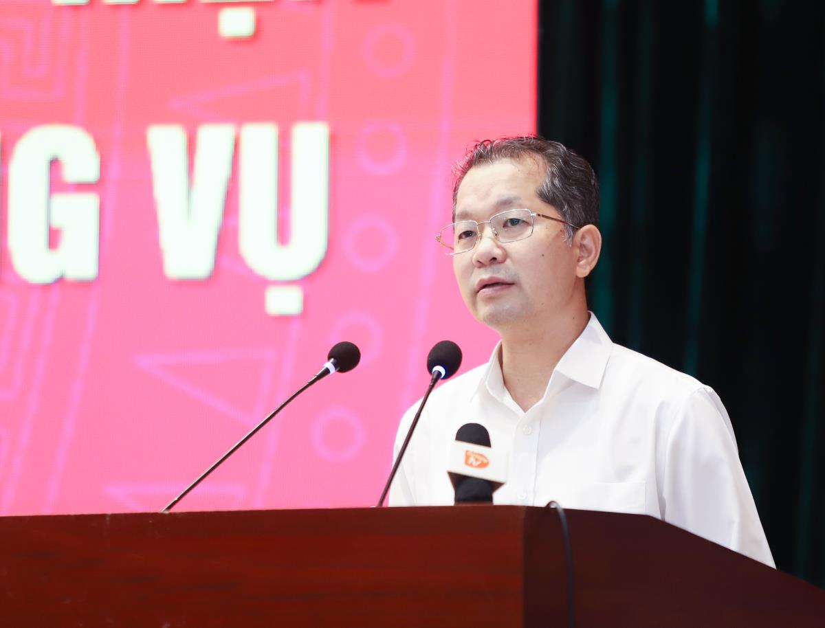 Đại tá Trần Đình Liên, Phó giám đốc CATP chủ trì hội nghị tại điểm cầu CATP.