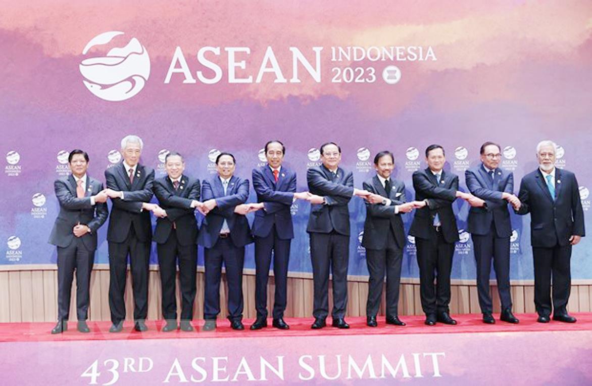 Thủ tướng Phạm Minh Chính và các Trưởng đoàn tham dự Phiên họp hẹp Hội nghị Cấp cao ASEAN lần thứ 43.