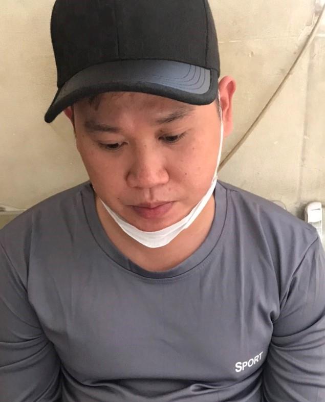 TS làm thủ tục di lý đối tượng Nguyễn Ngọc Hậu từ TP Hồ Chí Minh về win33com