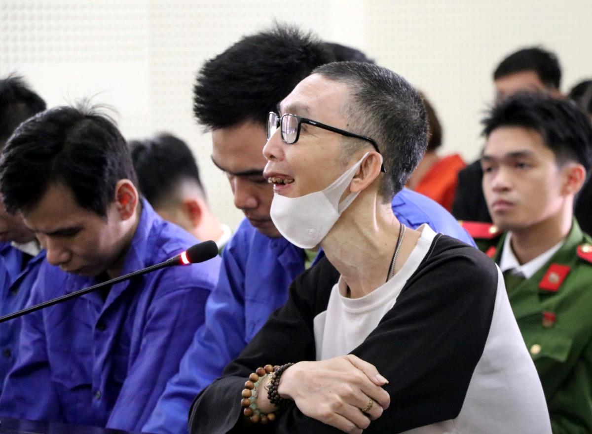Các bị cáo tại phiên tòa.