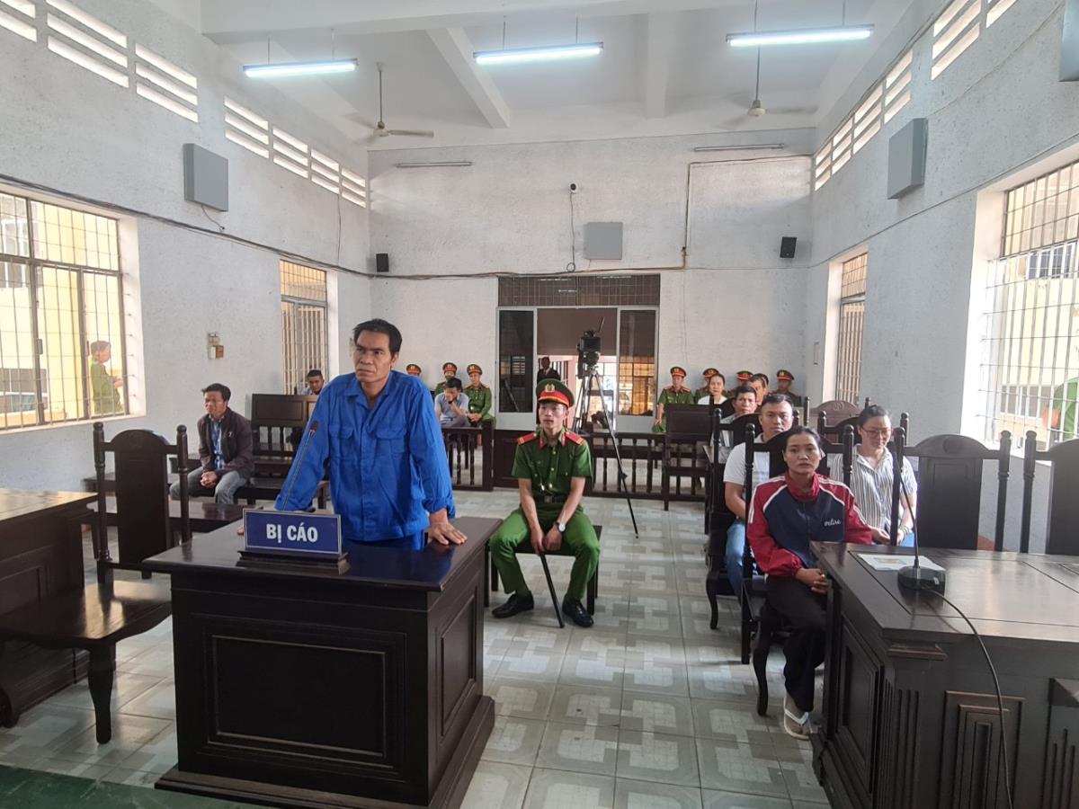 Bị cáo Y Krếc Byă tại phiên tòa ngày 28-3.
