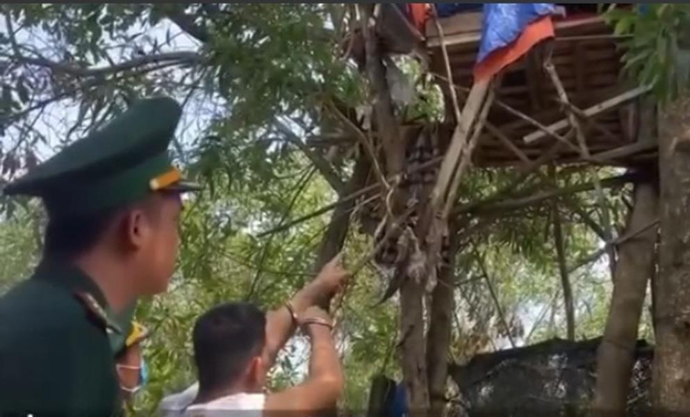 Đồn BP Thuận bắt khẩn cấp đối tượng Lê Thanh Tâm.