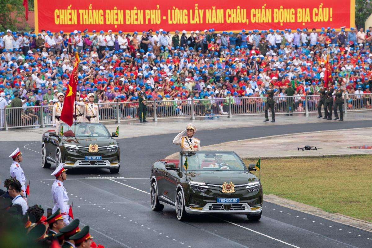 VinFast VF 8 mang đến cho người dùng trải nghiệm lái an toàn với các công nghệ tiên tiến.