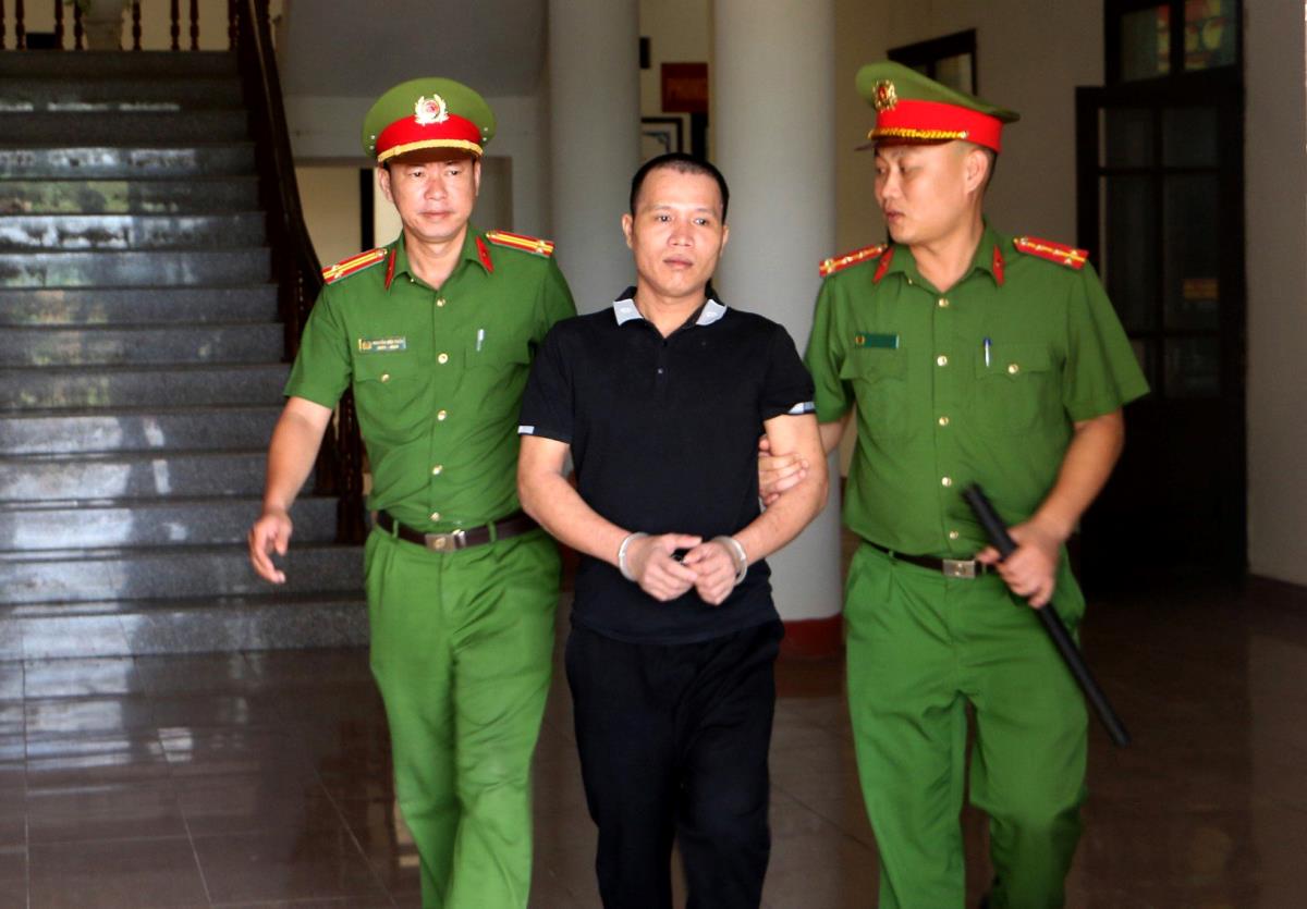 Bị cáo Đinh Khương Linh lãnh án 8 năm tù.