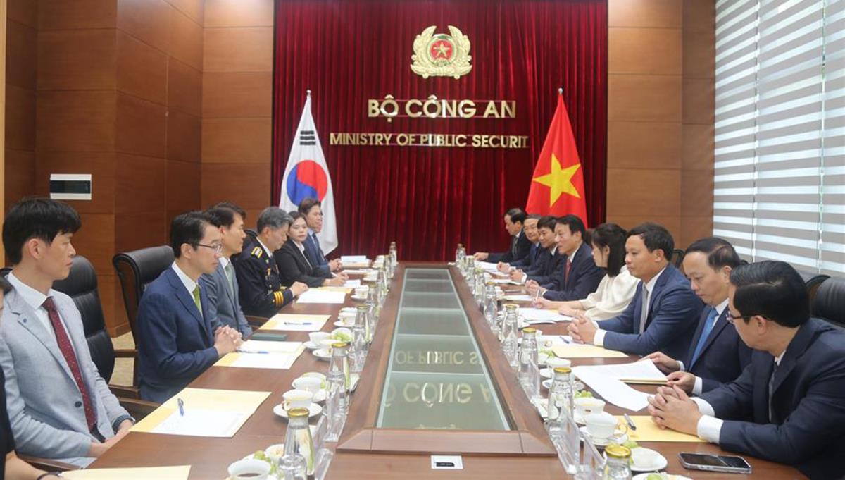 Quang cảnh hội đàm.