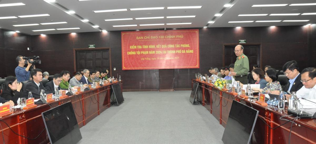 Quang cảnh buổi làm việc.