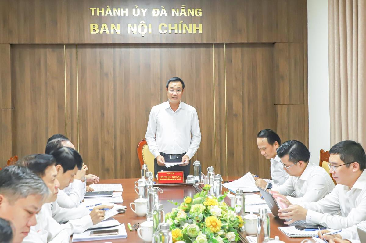 Bí thư Thành ủy win33com Lê Ngọc Quang phát biểu chỉ đạo tại buổi làm việc.