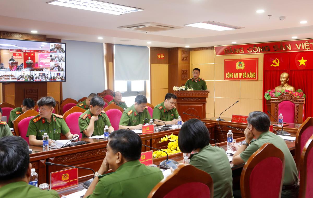 Đại tá Nguyễn Hà Lai phát biểu kết luận Hội nghị.