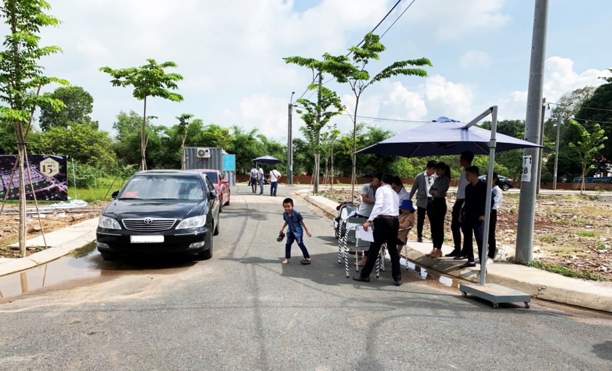 Cần cẩn trọng khi mua nhà đất theo tin đồn. Ảnh minh họa