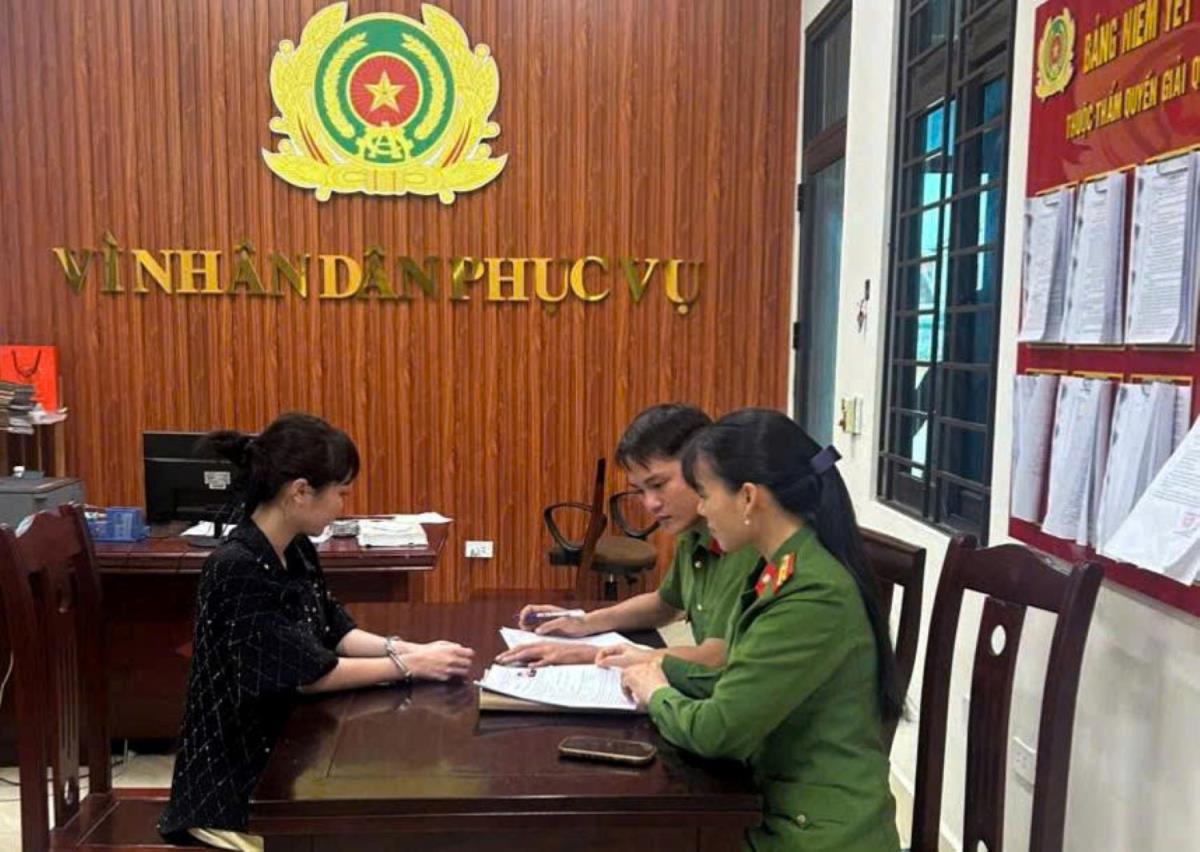 Đối tượng Ngô Thị Oanh tại cơ quan 33win03.