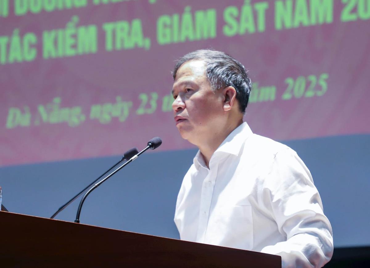 Các đại biểu tham dự khai mạc lớp bồi dưỡng.