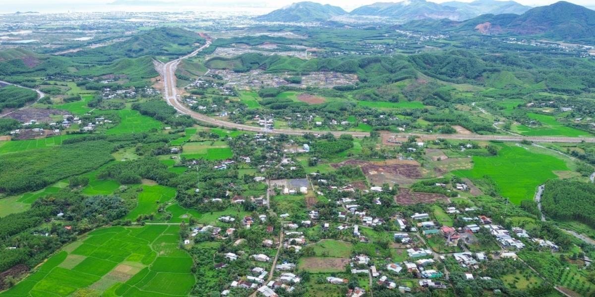Một góc xã Bà Nà nhìn từ trên cao
