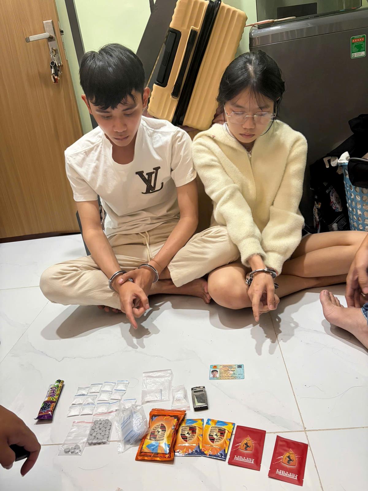 Cơ quan 33win03 bắt người phạm tội quả tang đối với Lê Dạng Ngân.