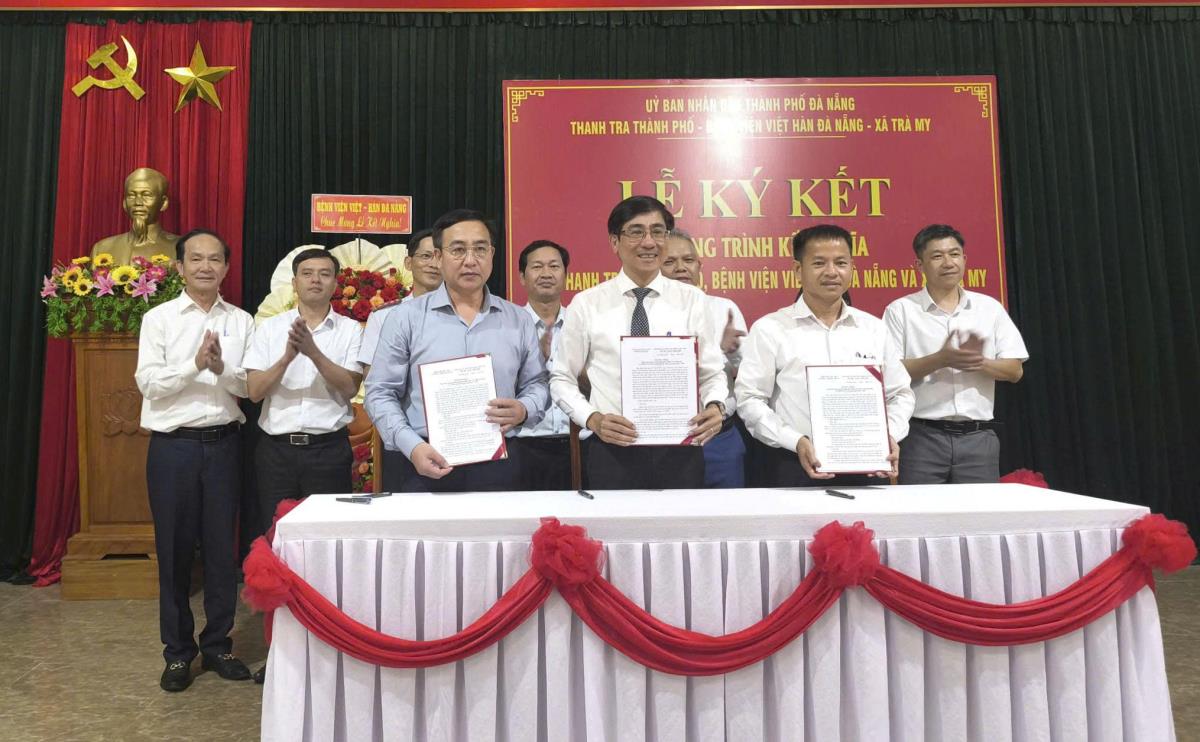 Lãnh đạo, cán bộ nhân viên Bệnh viện Việt – Hàn win33com đến thăm địa chỉ đỏ Di tích lịch sử Quốc gia Khu ủy Khu V.