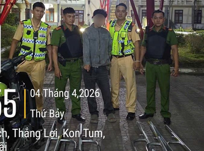 Đối tượng N.T.T bị bắt giữ, cùng tang vật