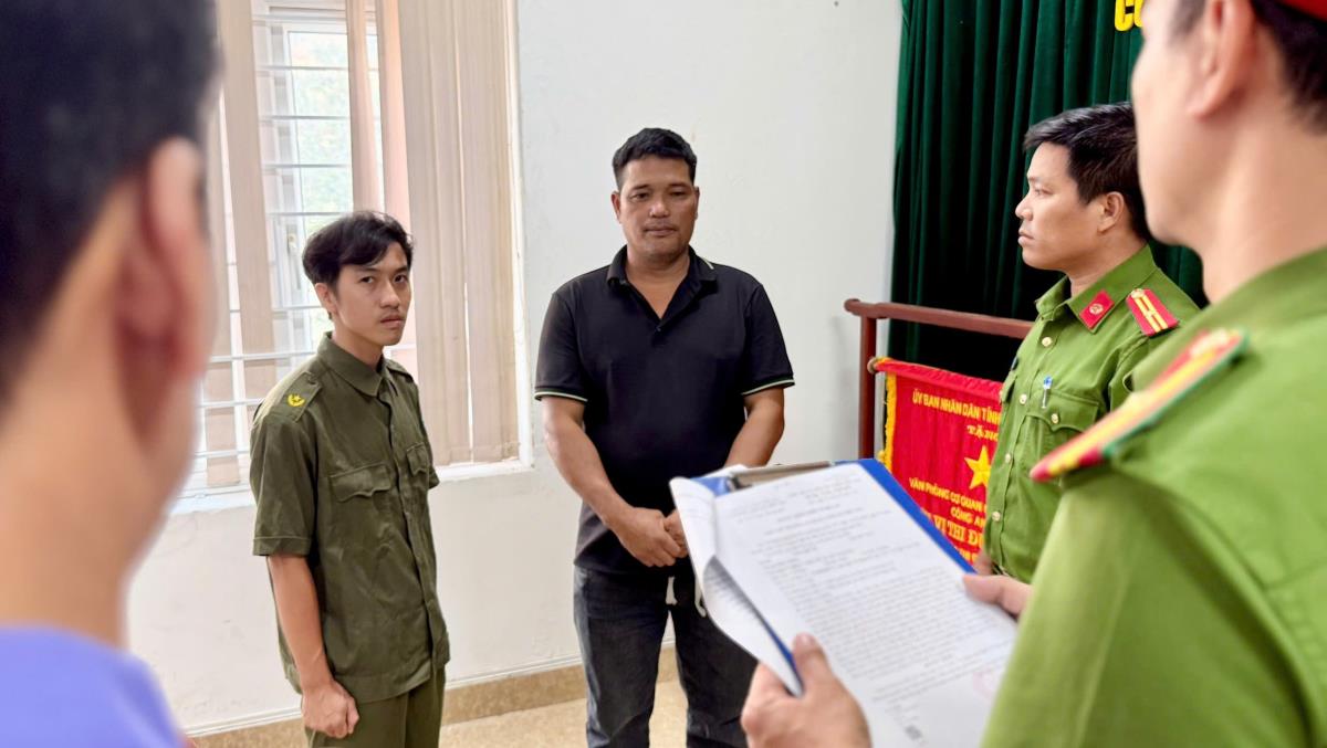 Cơ quan công an đọc lệnh khởi tố Trần Lâm Tới.