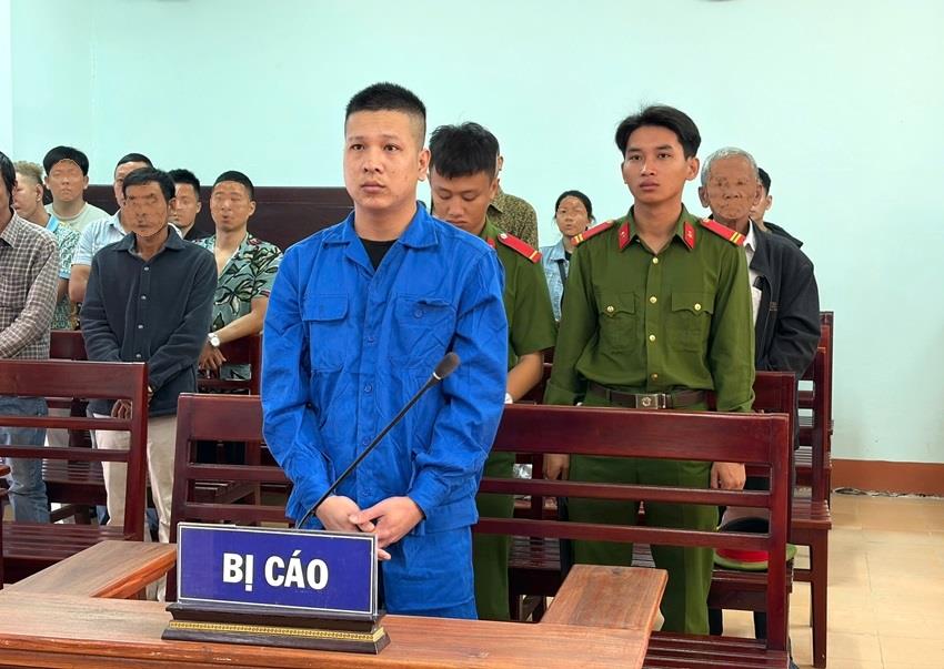 Cơ quan CSĐT 33win03 tỉnh Quảng Trị bắt khẩn cấp đối tượng Nguyễn Viết Hoàng.