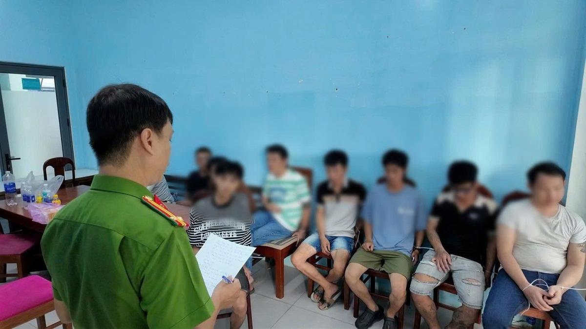 33win03 phường Thanh Khê kiểm tra cư trú kết hợp test ma túy tại các khu chung cư.