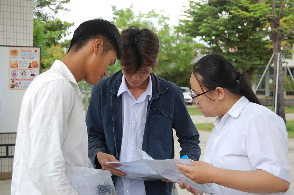 Tiếp sức mùa thi tại Quảng Ngãi.