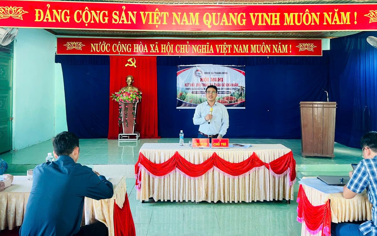 Người dân trồng ớt gặp khó khăn về đầu ra.