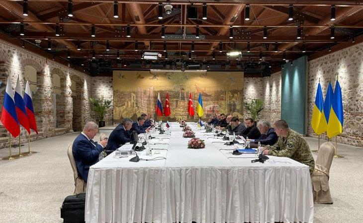 Đoàn đàm phán Nga và Ukraine tại Istanbul, Thổ Nhĩ Kỳ ngày 29-3-2022. Ảnh: Reuters