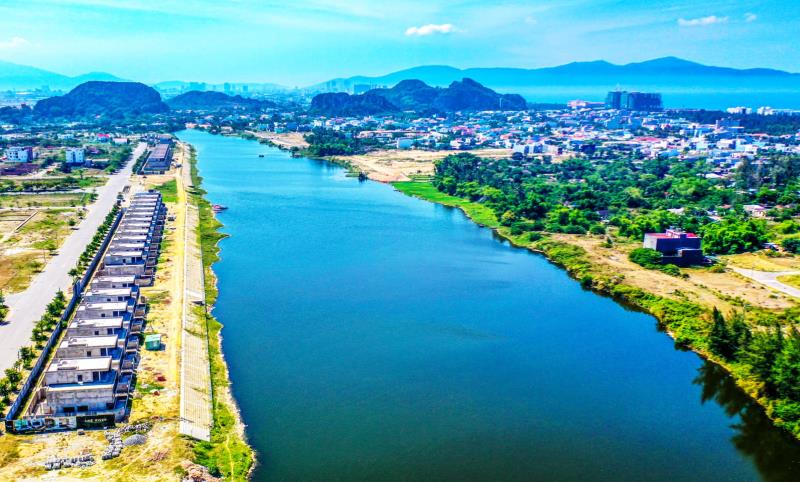 Nạo vét luồng qua phạm vi một số dự án do chủ đầu tư dự án thực hiện vẫn chưa hoàn thành.