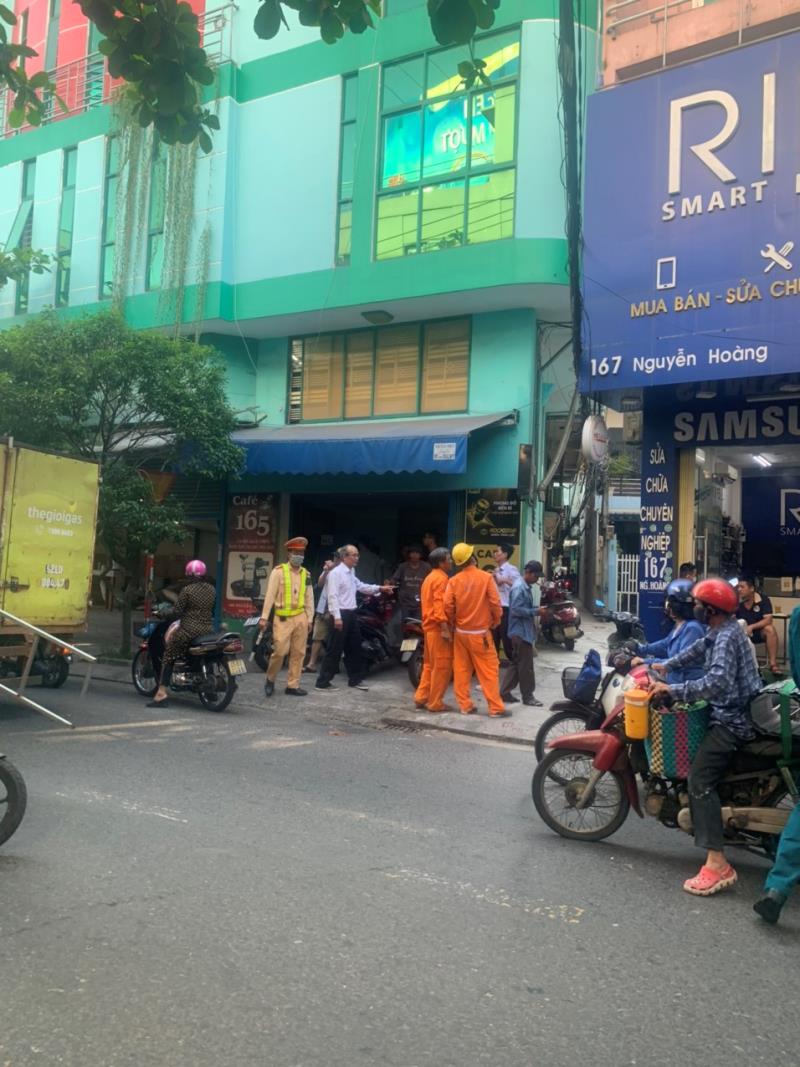 Các Chấp hành viên Chi cục Thi hành án Q. Hải Châu chuẩn bị thực hiện các thủ tục pháp lý liên quan