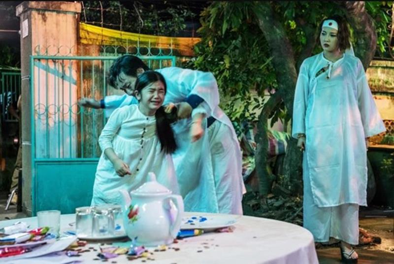 Một cảnh trong phim "Đêm tối rực rỡ".