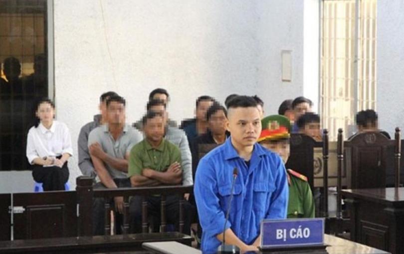 Bị cáo Y Thiếp Mlô bị tuyên phạt 12 năm tù về tội: “Giết người”.